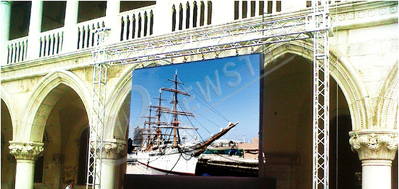 Dynamic Flexible Outdoor Full Color LED Display Rental P10 Led Video Wall Screen
